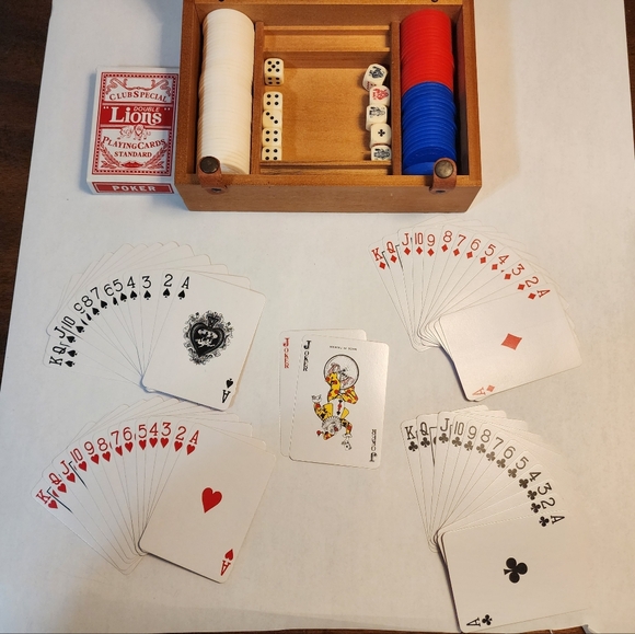 Vintage Double Lions Poker Set. - Picture 1 of 14